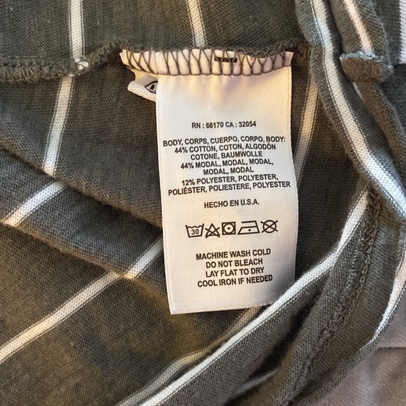 Anthro T.la Stripped Cuffed Sleeve V Neck Pocket Tee - Picture 4 of 4